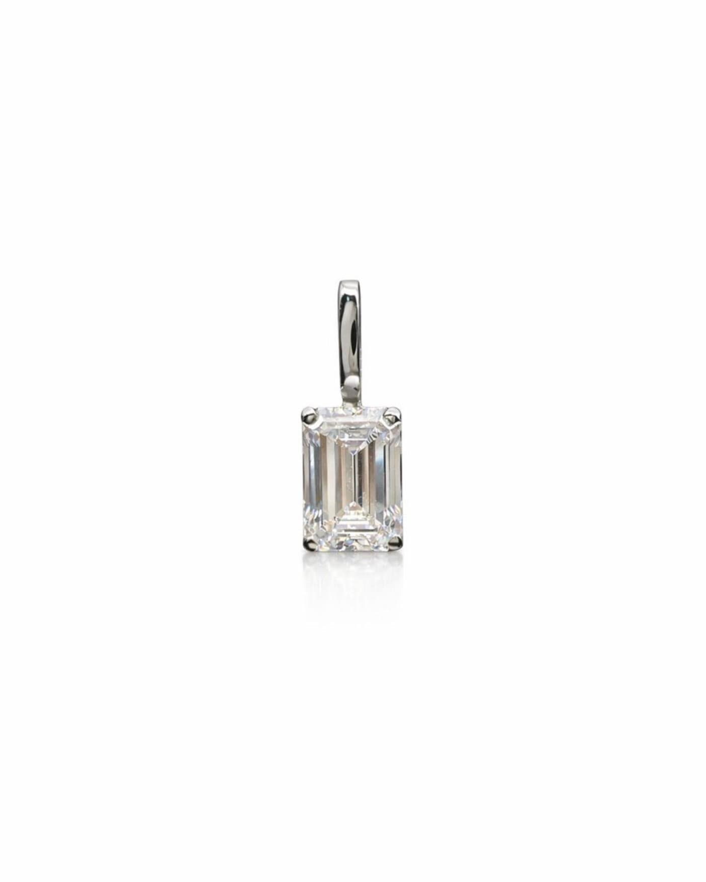 Pendentif Solitaire Taille Émeraude
